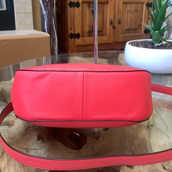 💥💥SOLD💥💥Coach Willis Crossbody - Picture 4 of 5